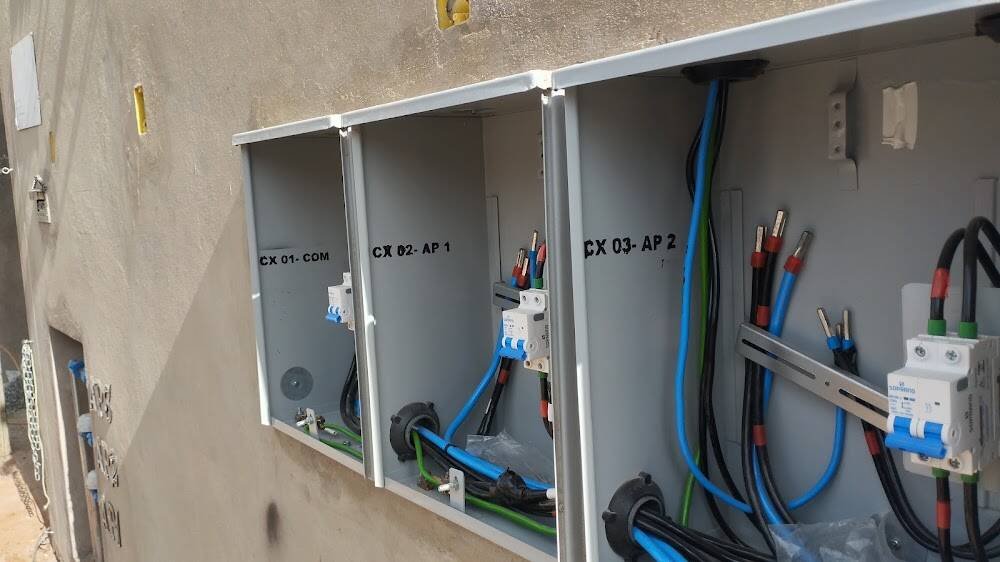 AR SOLUÇÕES ELÉTRICAS – Eletricistas e Reformas em Janaúba