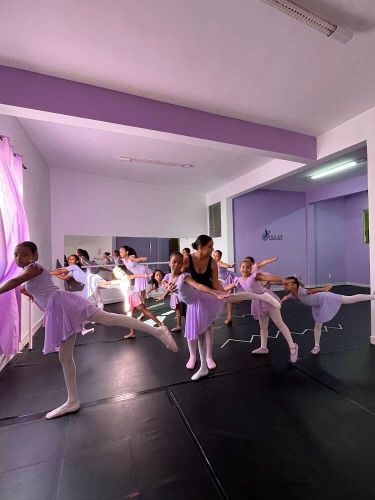 Bailar Studio de Dança – Escolas e creches em Janaúba