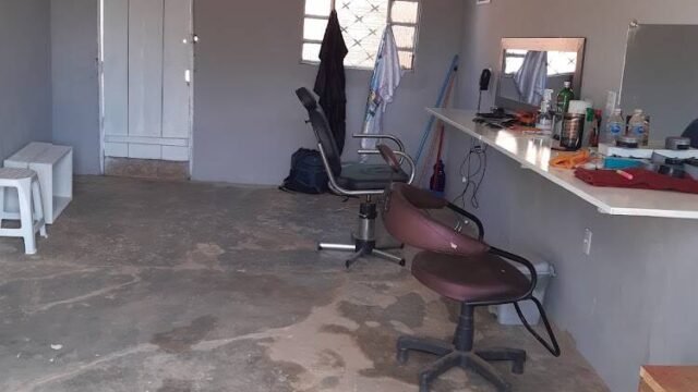 Barbearia styllos em Janaúba