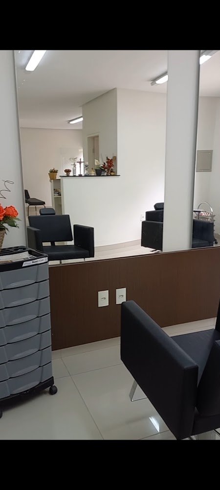 Camarim – Salões e Barbearias em Janaúba