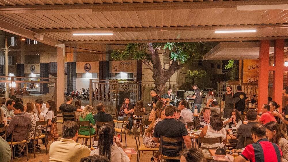 Casa da Esquina – Restaurantes em Janaúba