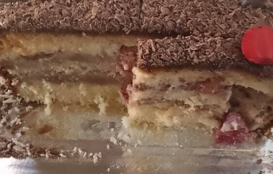Cleia doces e salgados em Janaúba
