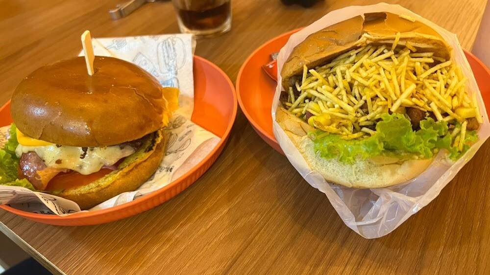 Della's Burger – Lanches e Hamburguerias em Janaúba