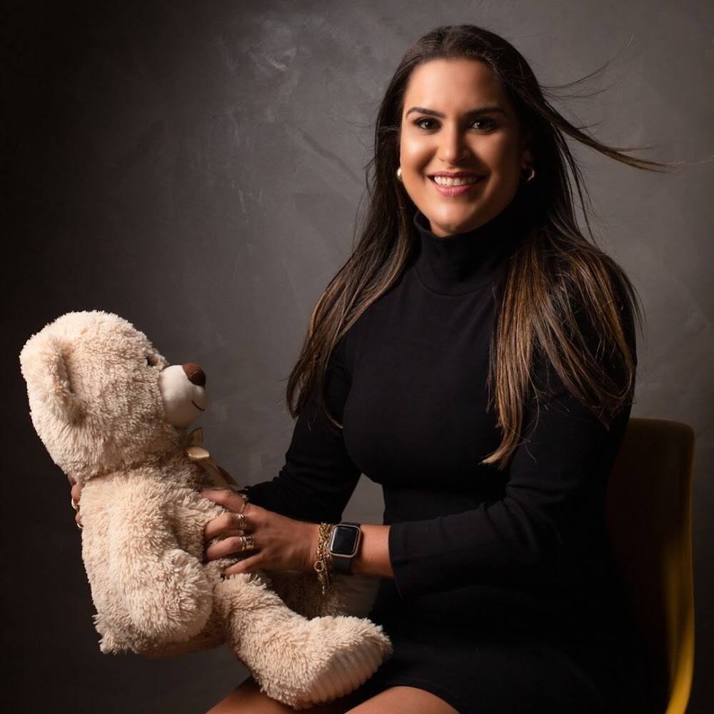 Dra. Cintia Neves | Pediatra em Janaúba – Clínicas e Médicos em Janaúba