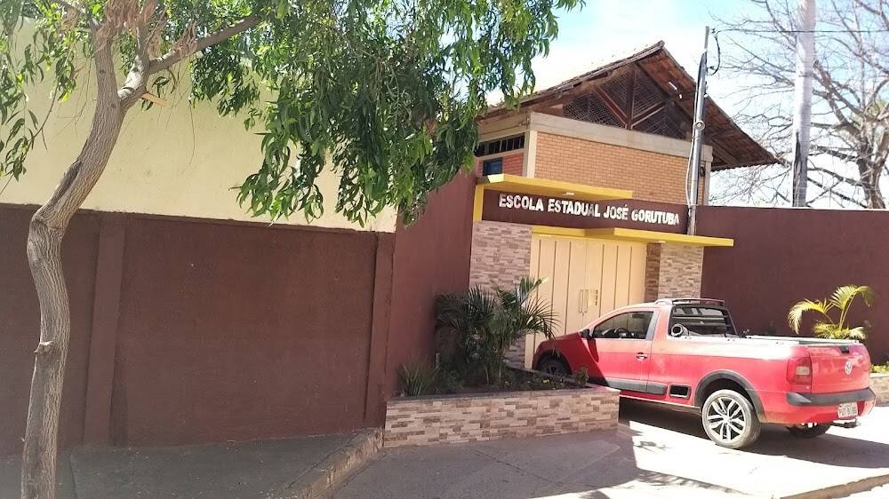 E.E. José Gorutuba – Escolas e creches em Janaúba
