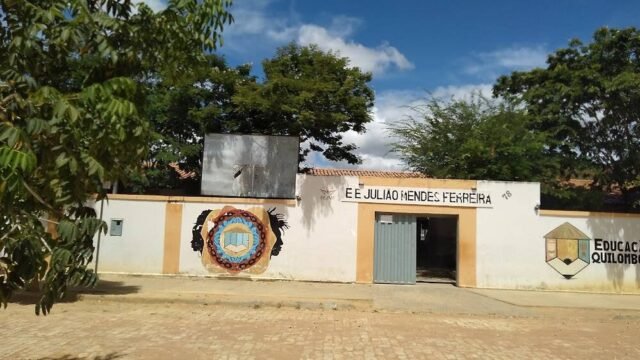 Escola Estadual Julião Mendes Ferreira em Janaúba