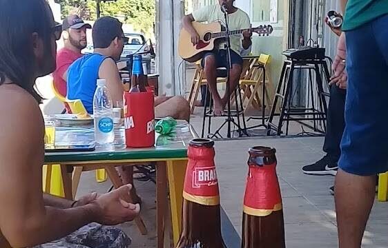 Fabiano bar em Janaúba