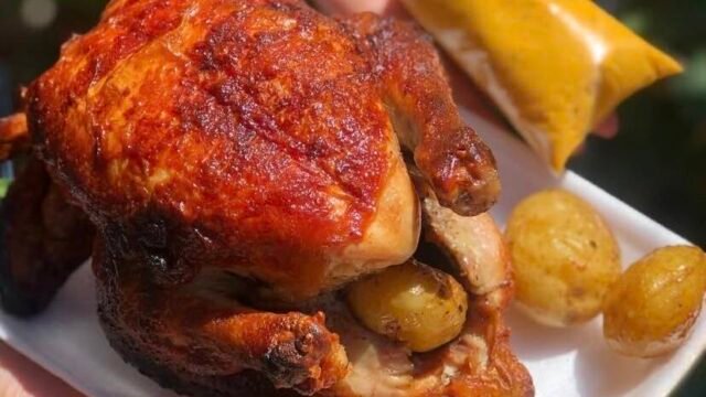 Frango assado da vovo em Janaúba