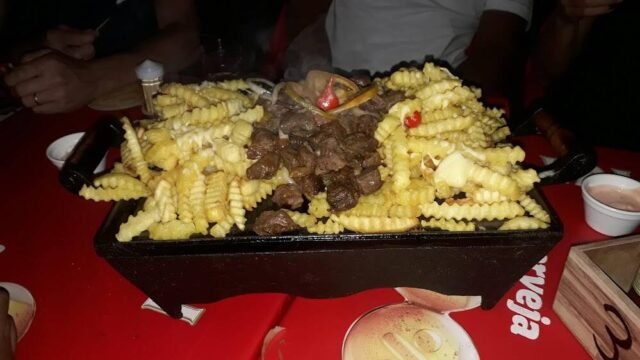 Gêmeos Bar e Churrascaria em Janaúba