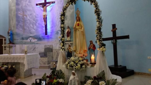 Igreja Santa Cruz em Janaúba