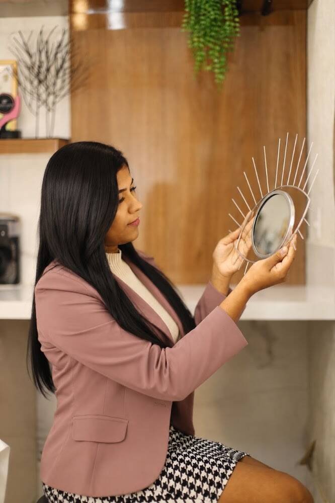 Kamila medeiros lash design / Extensão de cílios – Salões e Barbearias em Janaúba