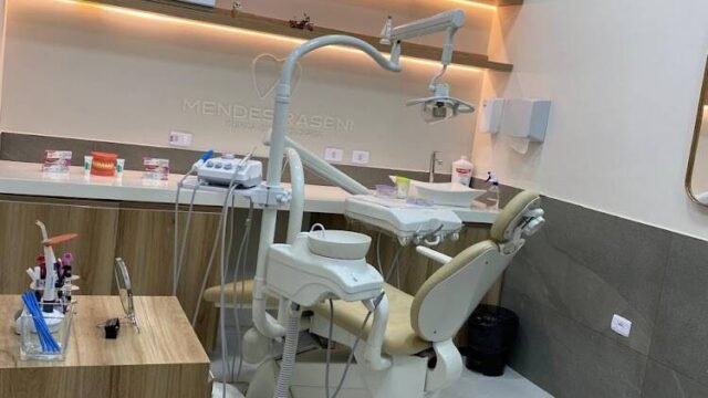 Mendes Raseni Odontologia – Implantes Dentários, Clareamento Dental, Próteses em Janaúba