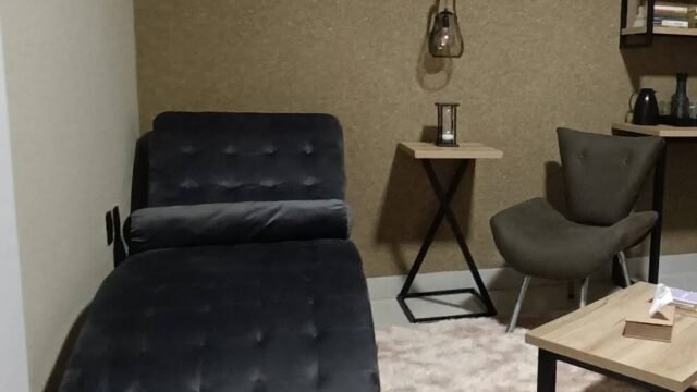 Psicologa Vivianne Advincola em Janaúba