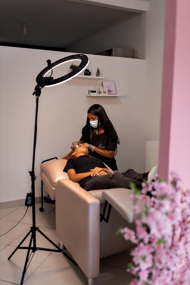 Studio Thamara silva – Salões e Barbearias em Janaúba