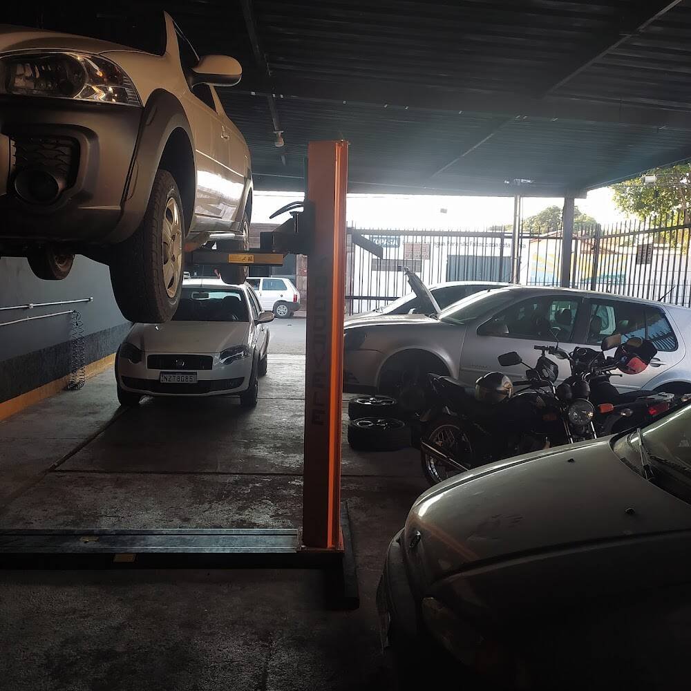 V8 CENTRO AUTOMOTIVO – Oficinas em Janaúba